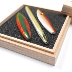 Geschenkbox mit Blinker fr Meerforelle fischen 